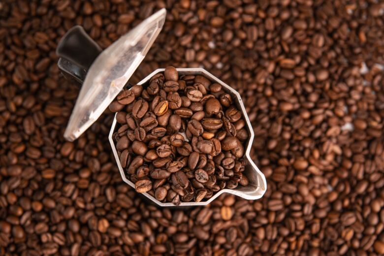 自家焙煎のコーヒー豆は新鮮で美味しい