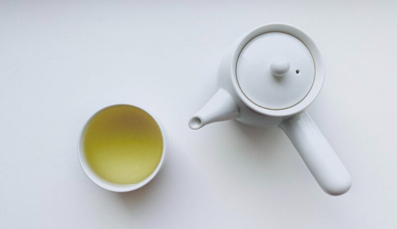 緑茶に含まれる成分3つ！緑茶コーヒーはダイエット効果を期待できる