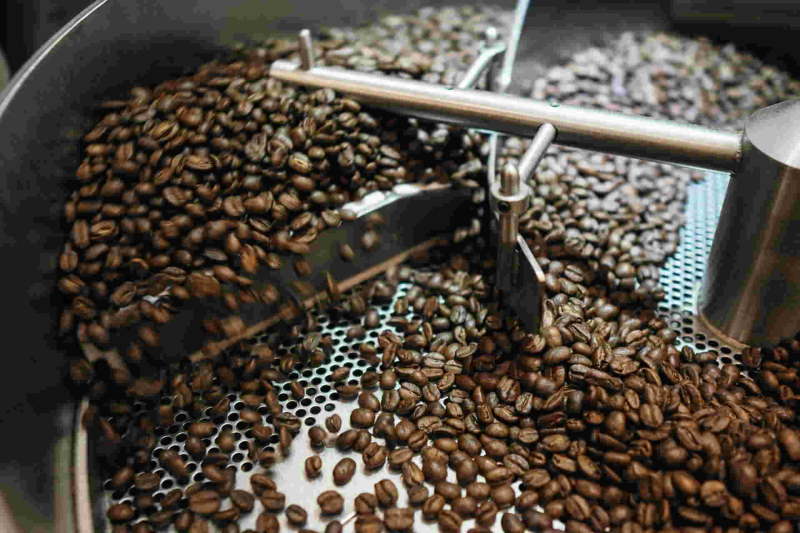 コーヒーの生豆をローストすることで起こる変化