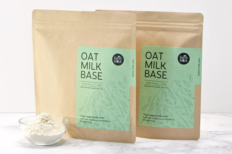 3. 素材はオーツ麦と酵素のみで安心！粉から作る「Earth MILK　OAT MILK BASE」